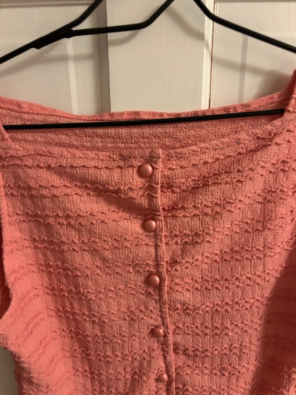 SHEIN Coral Pink Textured Button-Front Tank Top - Picture 2 of 5